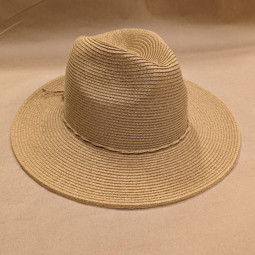 Free People Marina Packable Hat in natural (NWT)